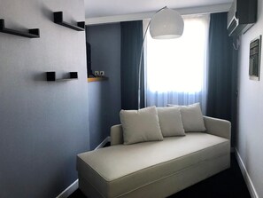 66-cm flat-screen TV with cable channels, TV