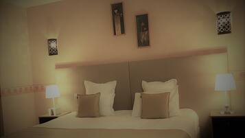 Comfort Double or Twin Room | Premium bedding, individually decorated, desk, iron/ironing board