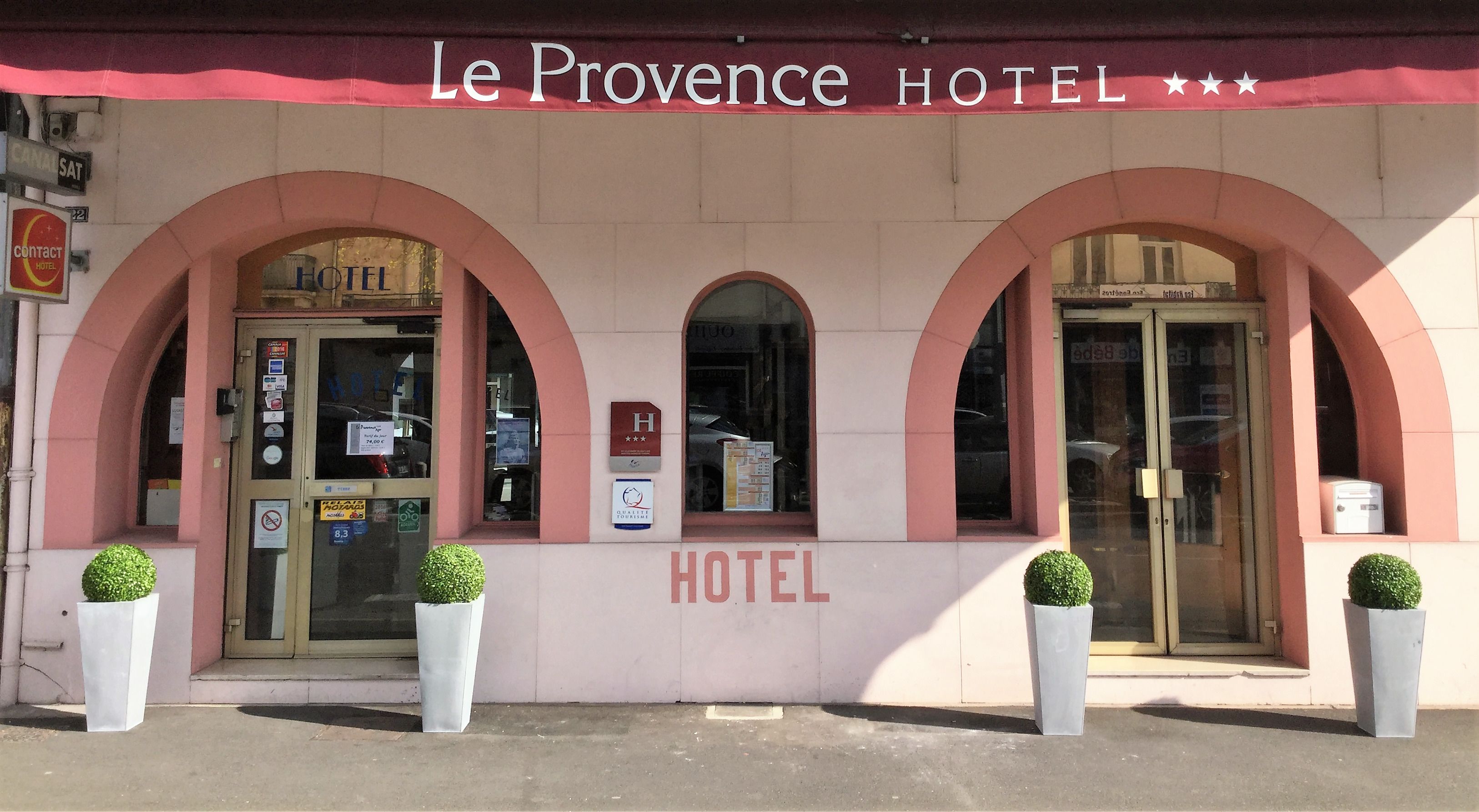 واجهة المنشأة