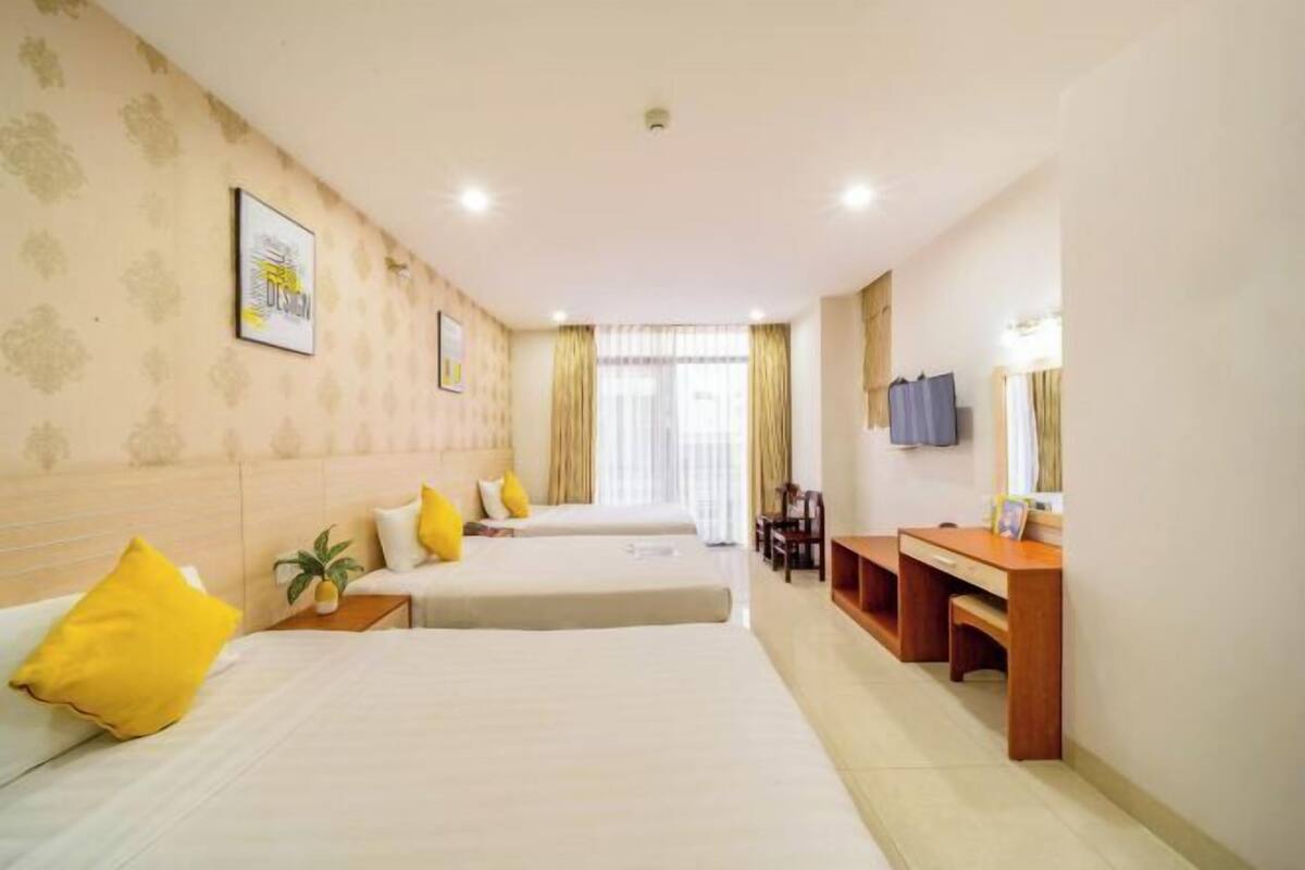 Minibar, desk, laptop workspace, blackout curtains