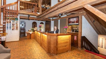 Mostrador de check-in y check-out
