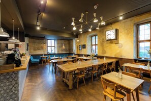 Bar (on property) - Hotel Luis (Regensburg)