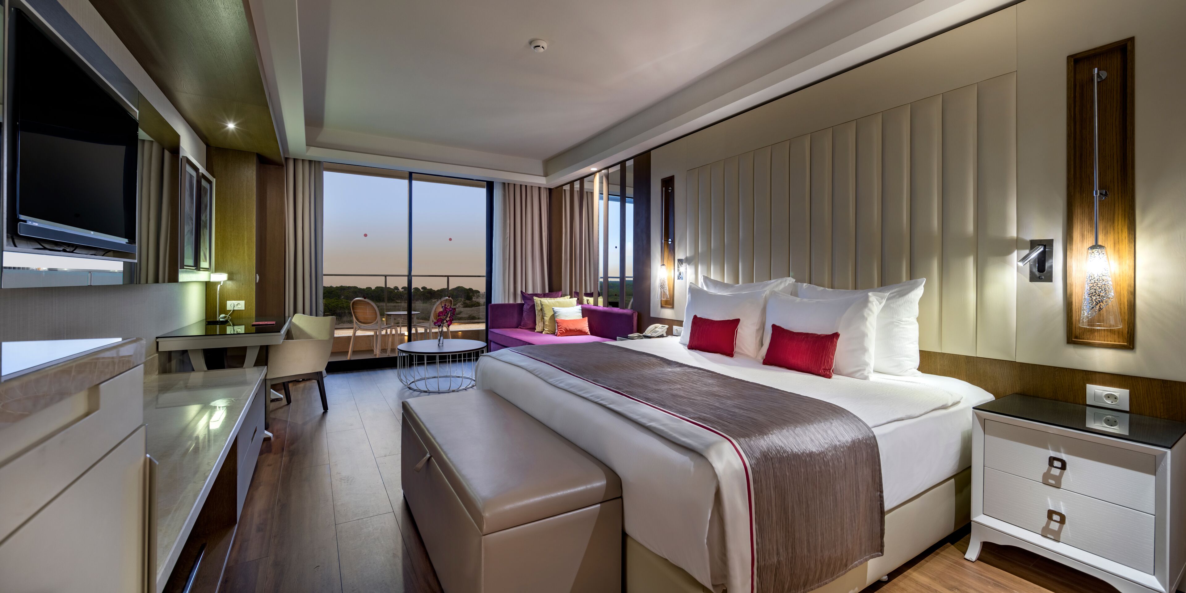 Superior Room Land View | Premium bedding, free minibar, in-room safe, desk