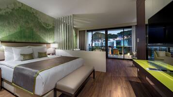 Garden Family Suite Pool View | Literie de qualité supérieure, articles gratuits dans le mini-bar