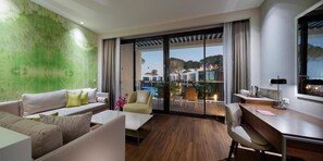 Premium bedding, free minibar, in-room safe, desk - Trendy Lara Hotel (Antalya)