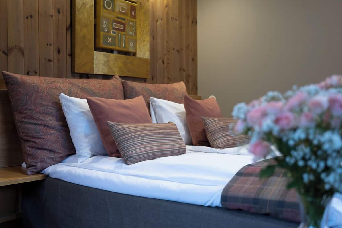 Superior tweepersoonskamer, balkon | 1 slaapkamer, een minibar, verduisterende gordijnen