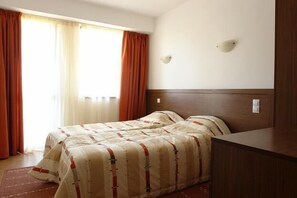 Classic Apartment, 1 Bedroom, Balcony | Desk, soundproofing, cots/infant beds, free WiFi - Winslow Elegance Hotel (Bansko)