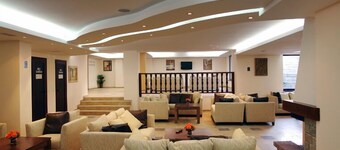 Winslow Elegance Hotel