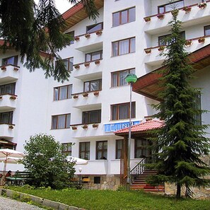 Property grounds - Hotel Elina (Chepelare)