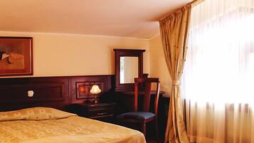 Desk, free WiFi, bed sheets, wheelchair access