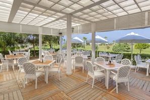 3 restaurants, breakfast, lunch, dinner served; Turkish cuisine