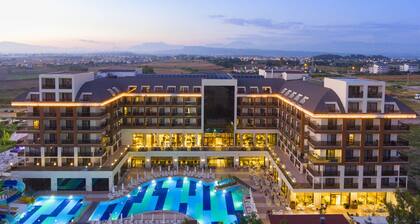 Glamour Resort & Spa - All Inclusive