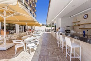 Poolside bar - Glamour Resort & Spa - All Inclusive (Manavgat)