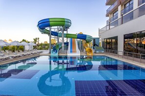 Toboggan aquatique