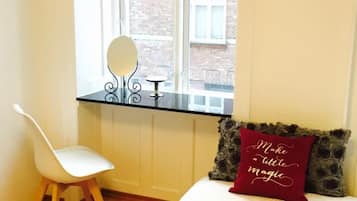 1 bedroom, desk, iron/ironing board, cots/infant beds