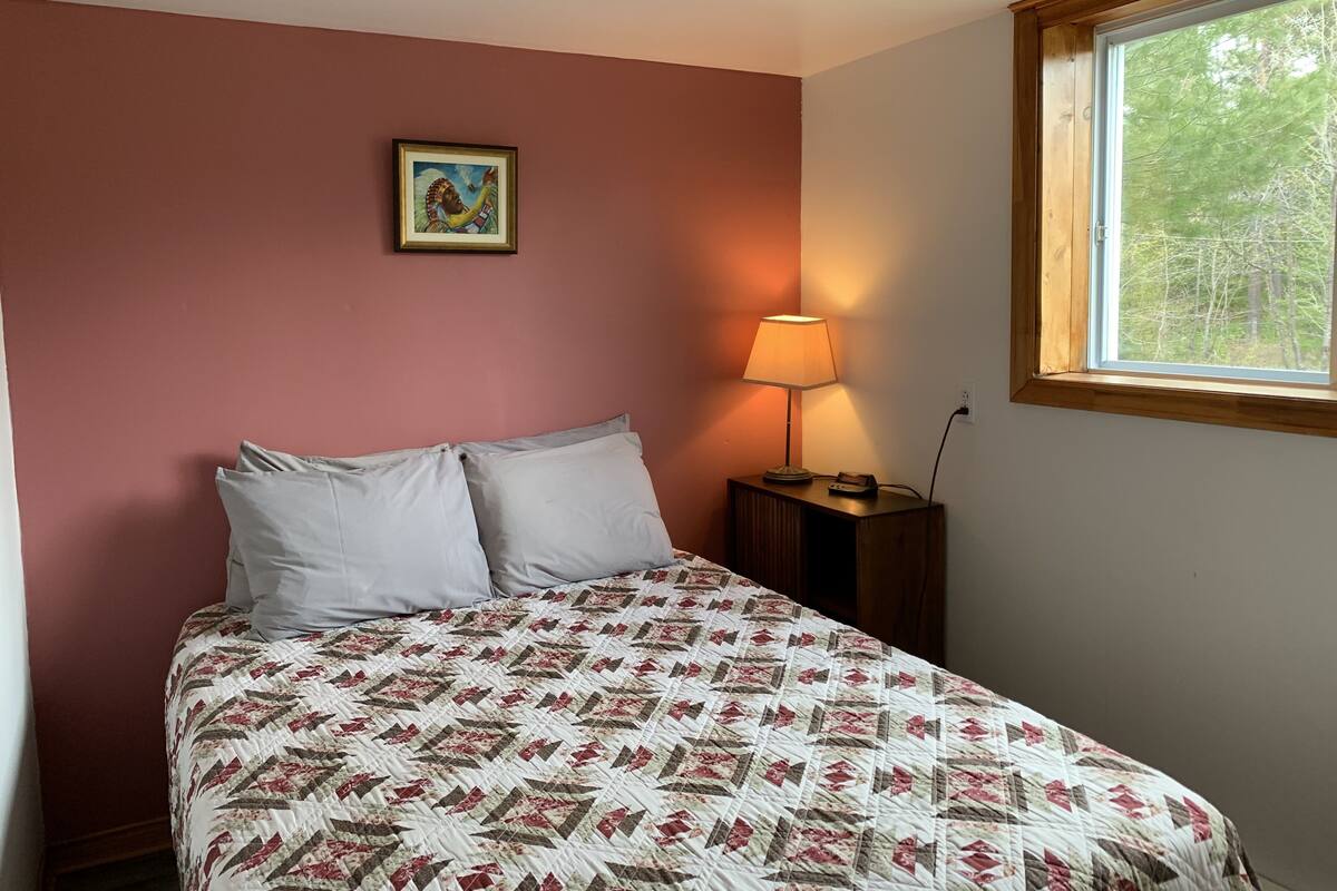 Basic-Loft, 1 Schlafzimmer, Nichtraucher, Gartenblick | Individuell dekoriert, kostenloses WLAN, Bettwäsche