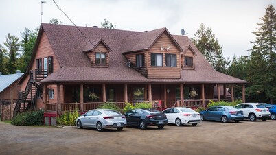 L'Auberge Refuge du Trappeur Inn