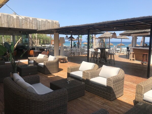 Breakfast, lunch, dinner served; Regional cuisine, al fresco dining 
