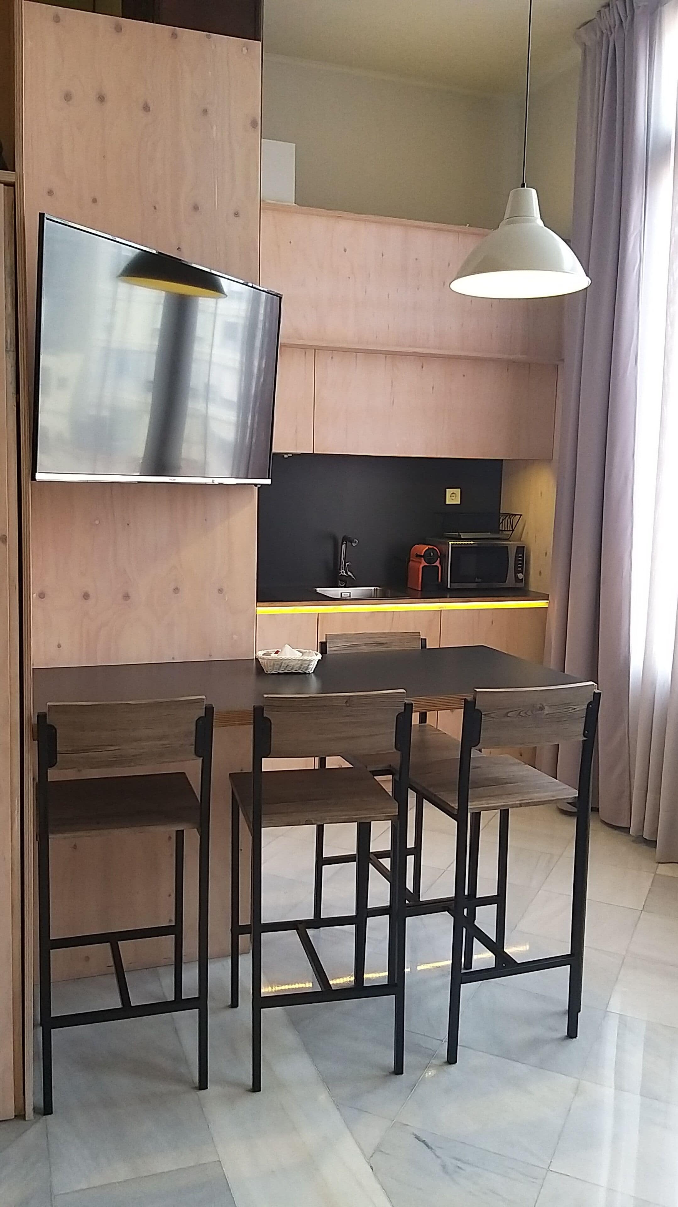 family studio (2 adults and 2 children) | in-room safe, blackout curtains, free cots/infant beds