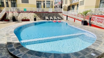 Piscina all'aperto