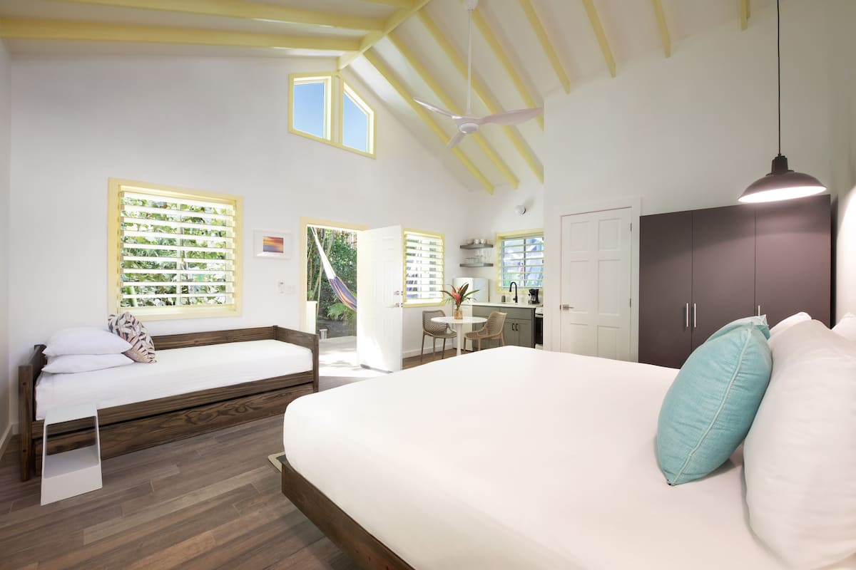 Family Garden VIlla | Biancheria da letto di alta qualità, materassi a doppio strato