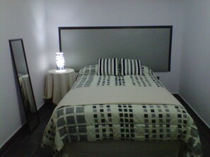 Single Room | Rollaway beds, free WiFi - Meeting Point Hotel (Buenos Aires)