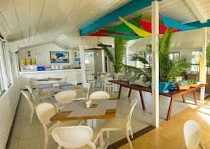 Breakfast, lunch and dinner served  - Sea Horse (San Andres)