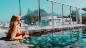 Outdoor pool, pool loungers