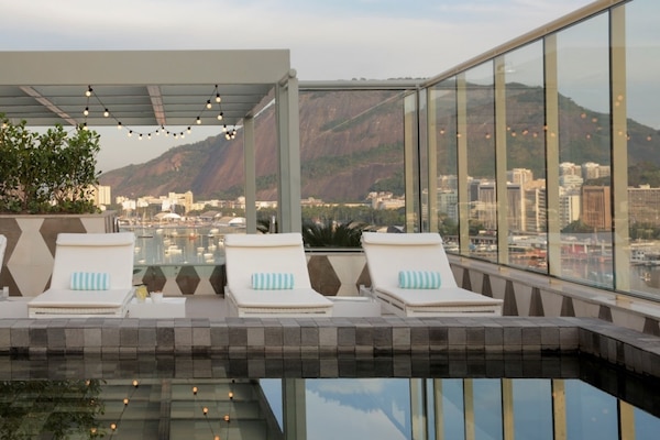 Outdoor pool, sun loungers