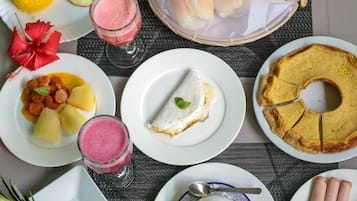 Desayuno buffet incluido todos los días