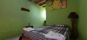 Standard-Dreibettzimmer, 1 Schlafzimmer, mit Bad