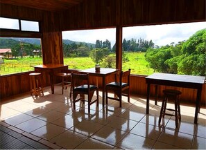 Tägliches einheimisches Frühstück (1500 CRC pro Person)