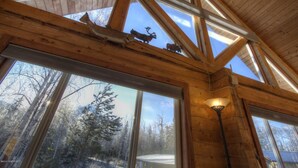 Main Log Home | Living room | Flat-screen TV - Butte's Bethel Farm B&B (Palmer)