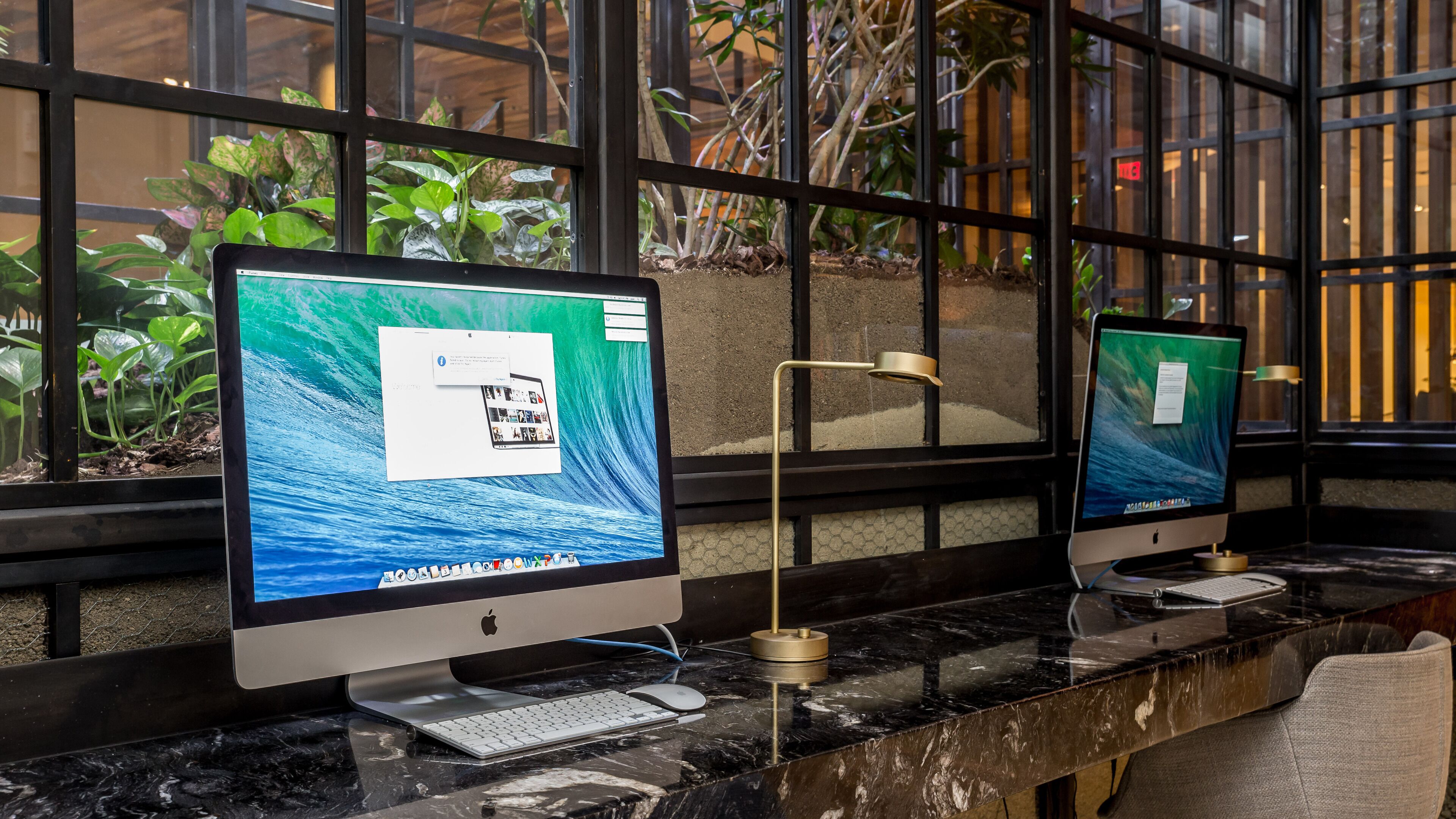 Pintu masuk interior