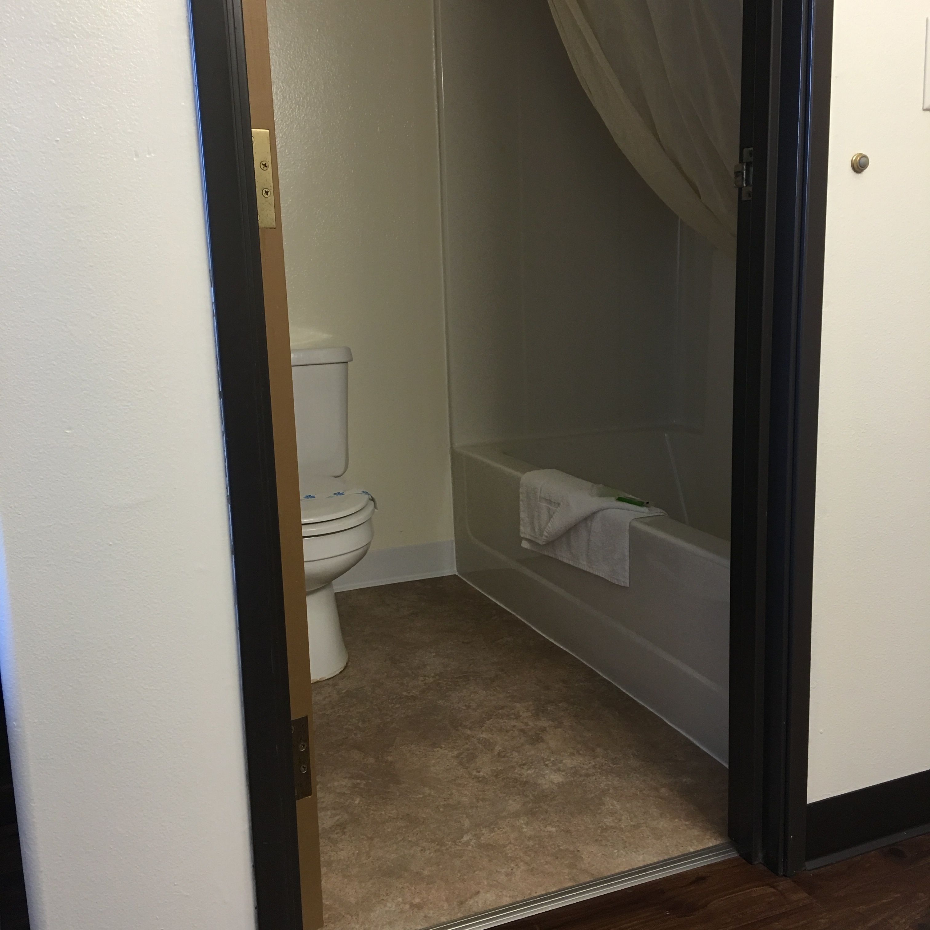 room, 1 king bed | bathroom | free toiletries, towels