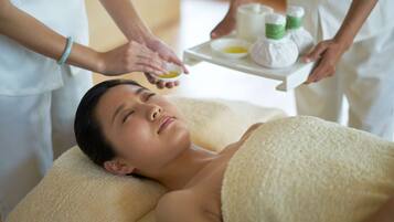 Perawatan wajah dan ruang pijat/perawatan