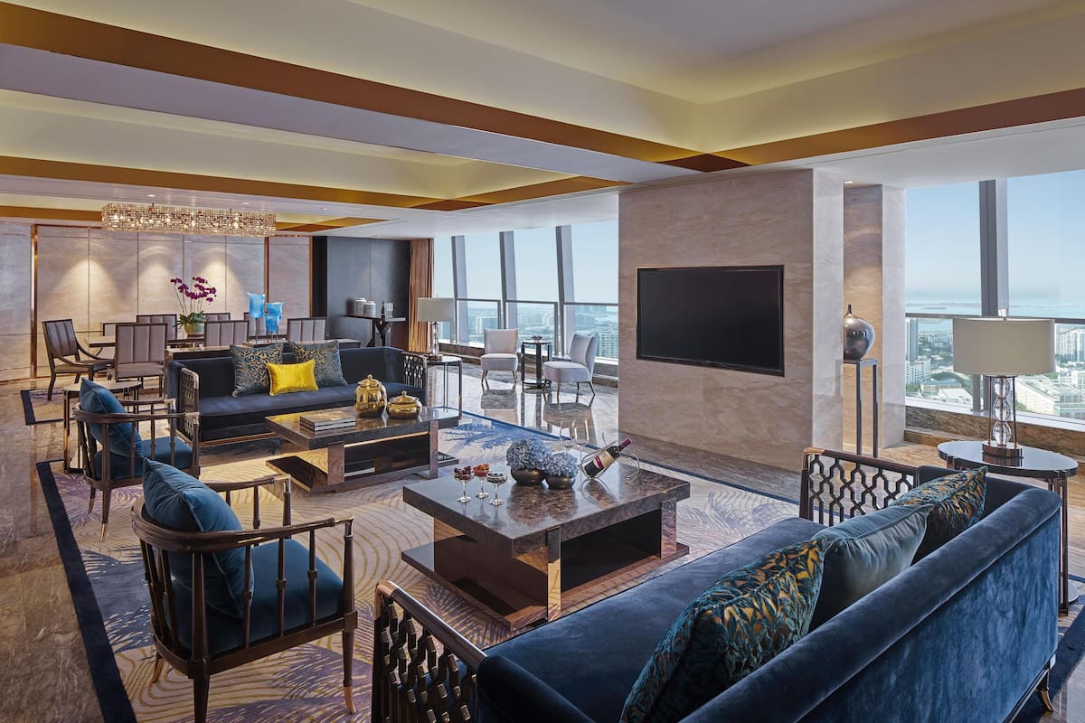 Presidential Suite | Living area | LCD TV