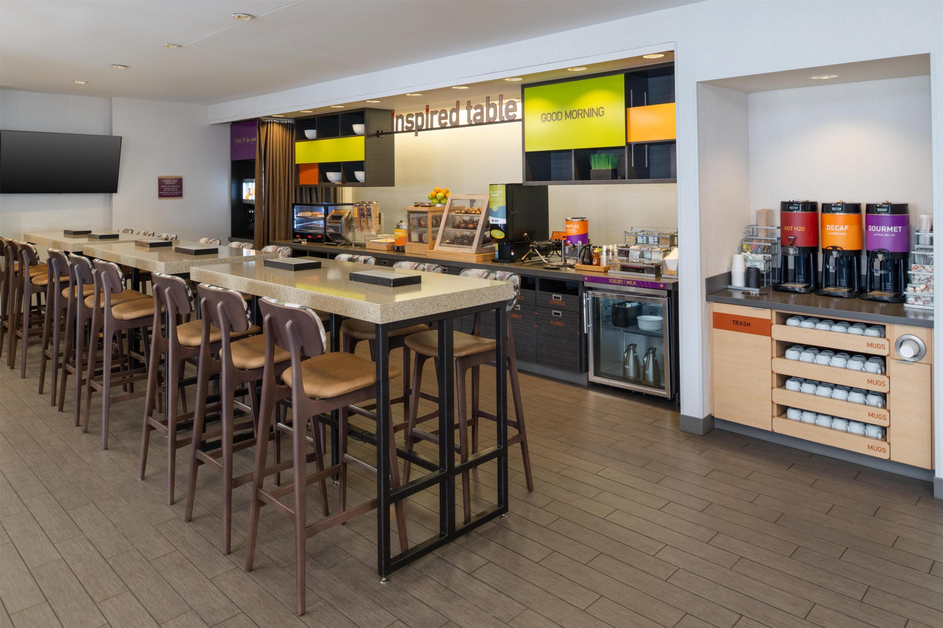 Free daily continental breakfast