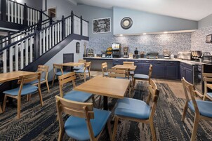 Free daily full breakfast