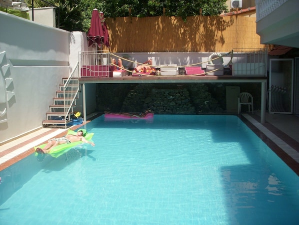 Utomhuspool