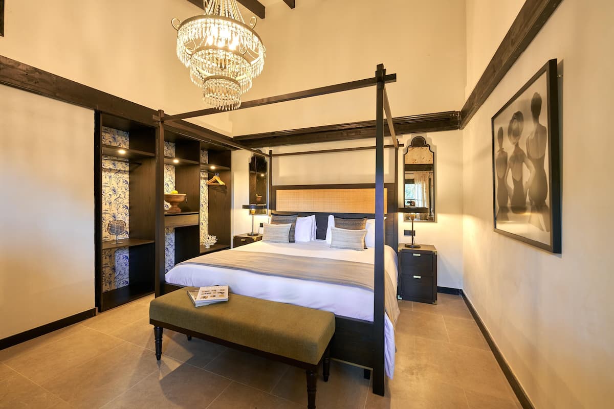 Habitación doble Deluxe, vista a la alberca, junto a la alberca | 1 habitación, sábanas de algodón egipcio y ropa de cama de alta calidad
