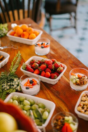 Free daily buffet breakfast
