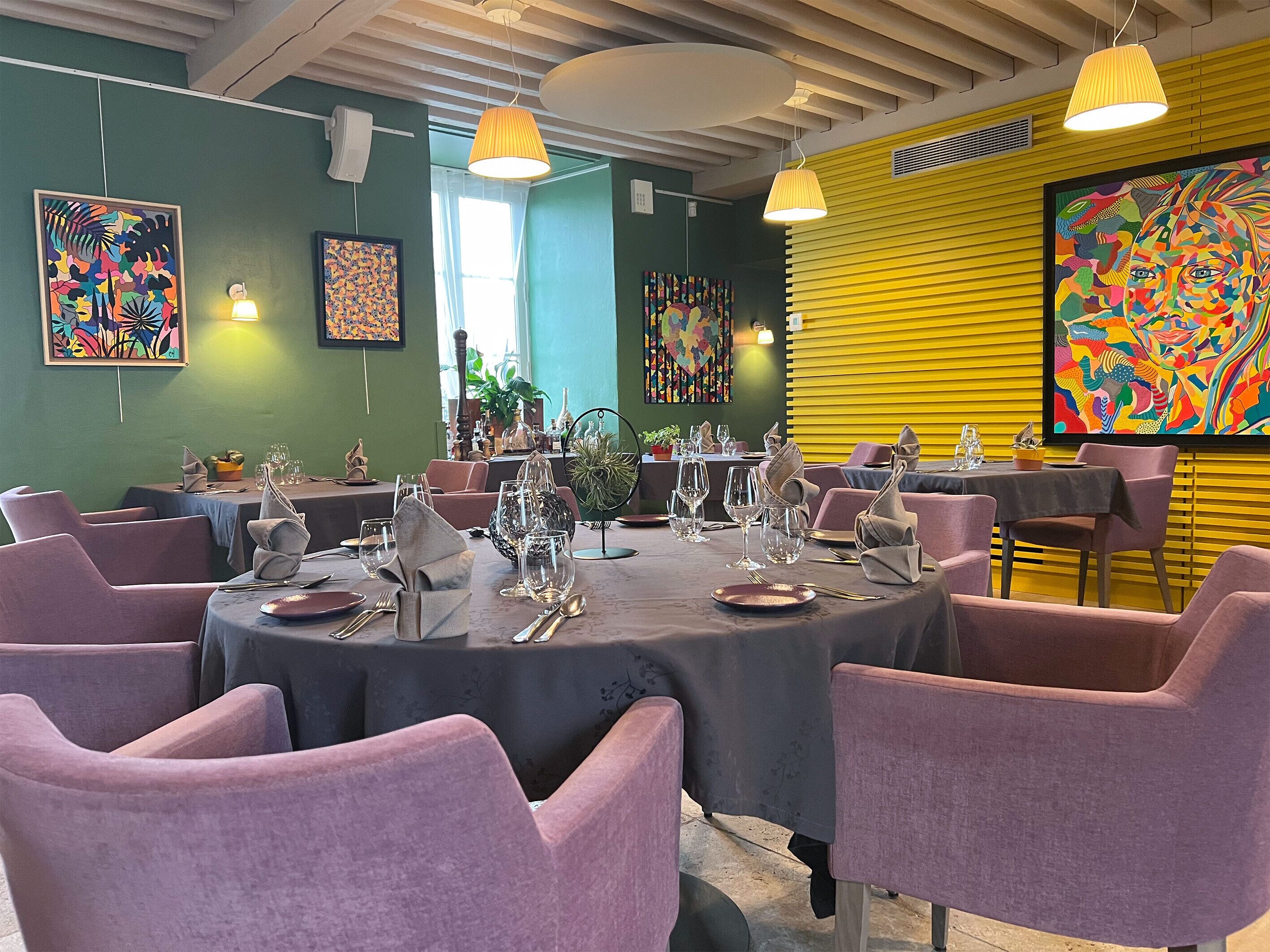 lunch and dinner served, french cuisine