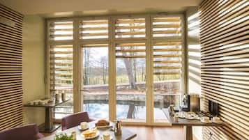 Kontinental morgenmad hver dag (18.50 EUR pr. person)