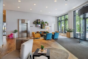 Lobby sitting area - INNSiDE by Meliá Frankfurt Ostend (Frankfurt)