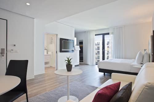 Literie hypoallergénique, articles de minibar gratuits