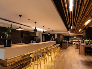 Breakfast, lunch and dinner served - Mercure Concepción (Concepción)