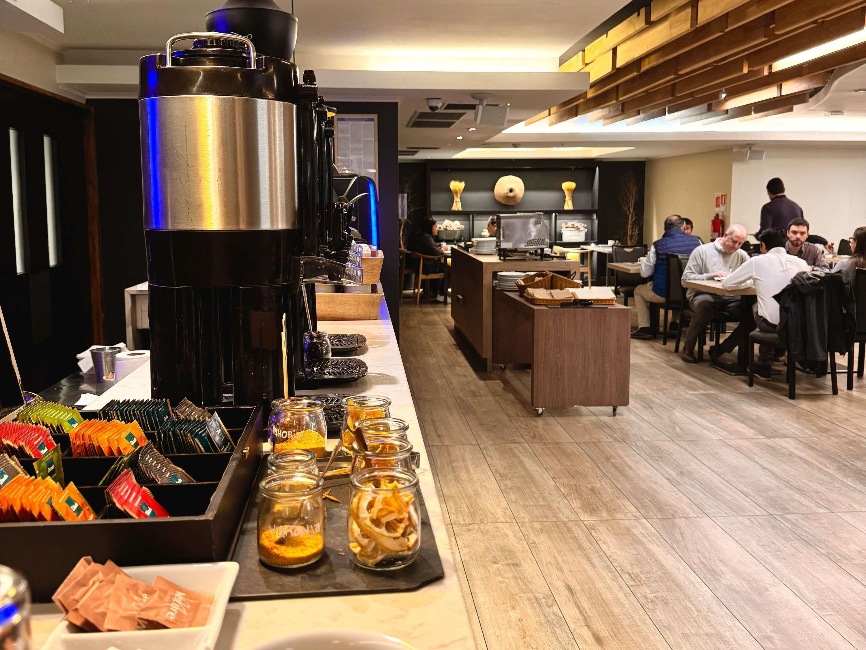 Daily buffet breakfast (USD 19 per person)