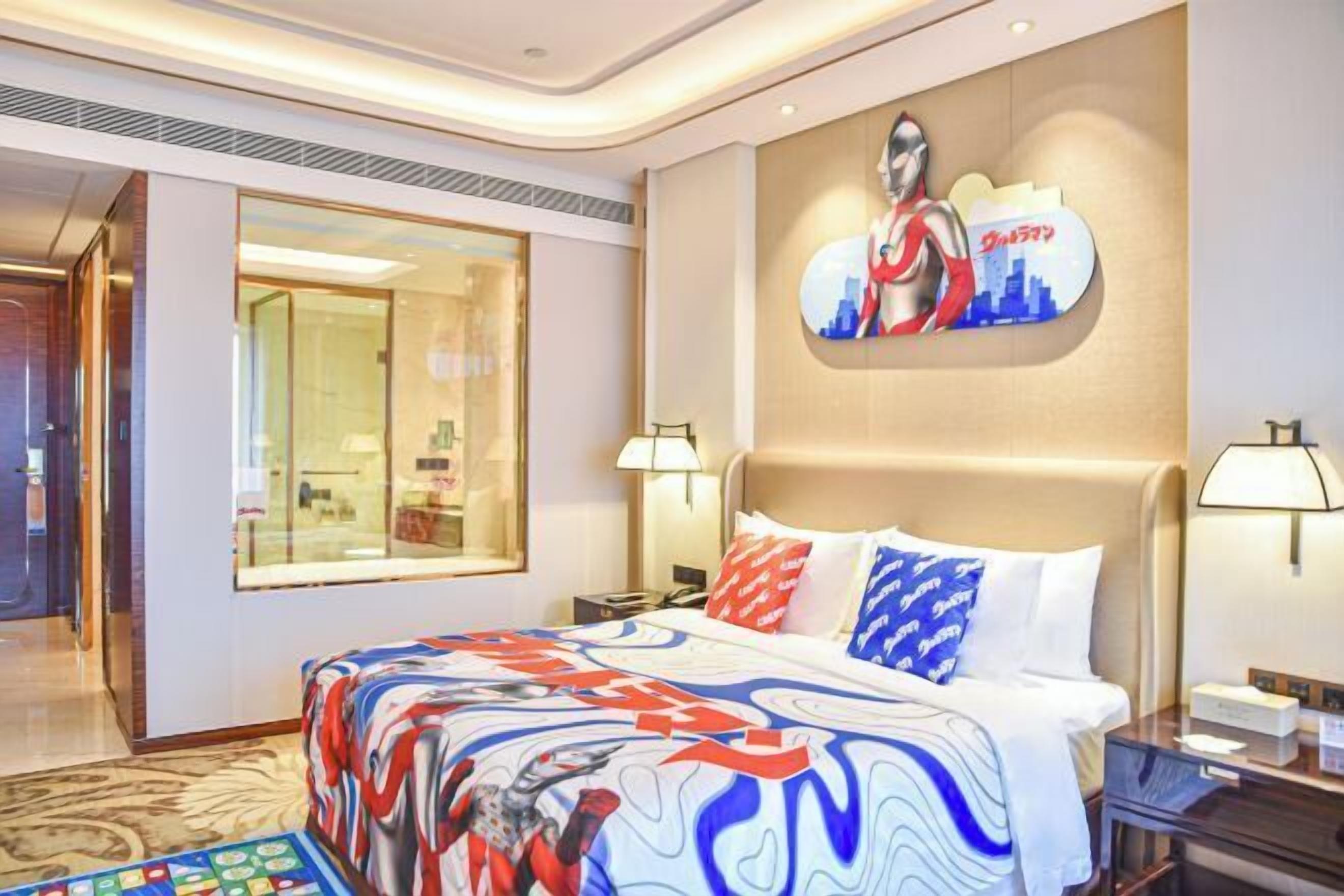 Minibar, in-room safe, desk, iron/ironing board