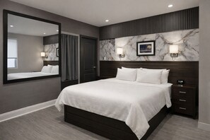 Standard Room, 1 Queen Bed, Refrigerator | Premium bedding, memory foam beds, in-room safe, desk - Grandview Hotel New York (Flushing)